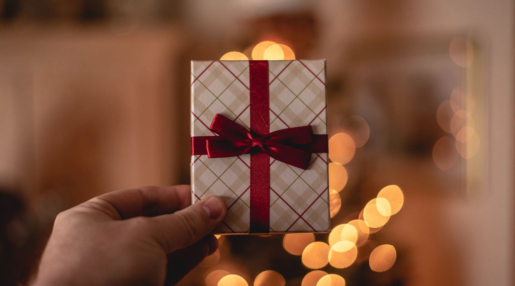 When Should You Buy A Gift Voucher or a Physical Gift?